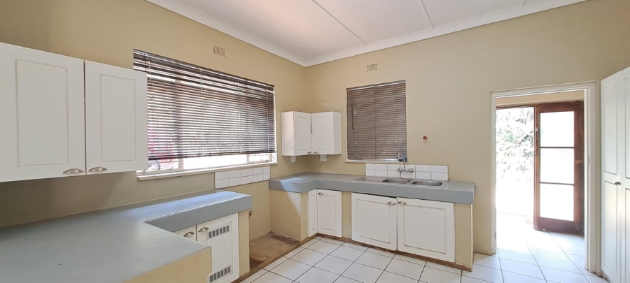 5 Bedroom Property for Sale in Hospitaalheuwel Free State